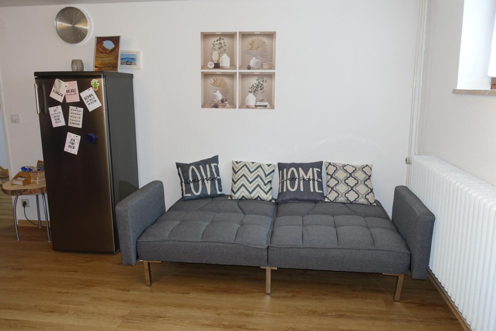 Ruhige, Modern Eingerichtete 2 Zimmer Wohnung Im Untergeschoss Eines Zweifamilienhauses Hildrizhausen Zewnętrze zdjęcie